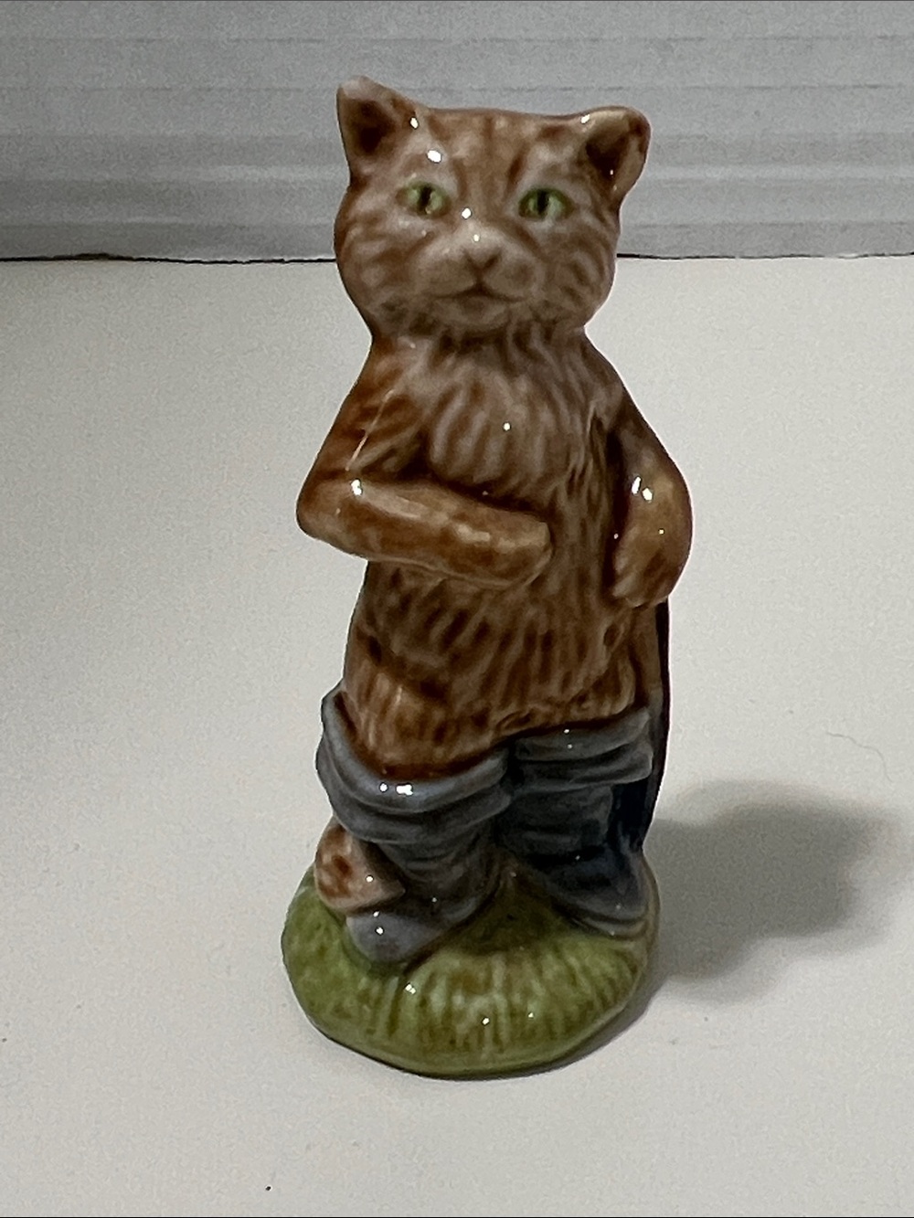 Wade England 2.75 in Nursery Rhyme Porcelain Puss in Boots - Vintage
